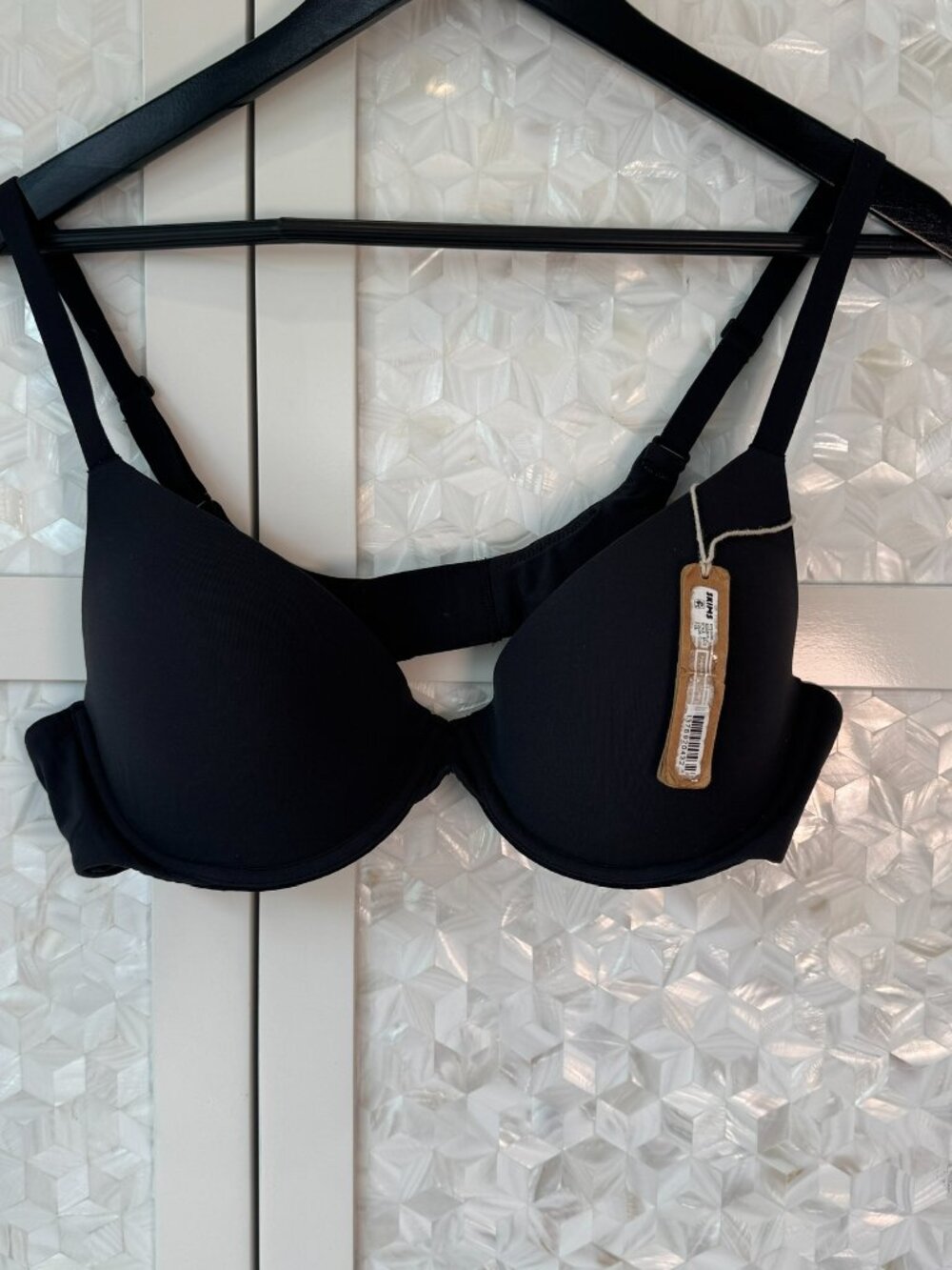 Skims Fits Everybody T-shirt Scoop Plunge Bra Black NWT Size 40B